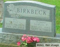 Hattie L Birkbeck