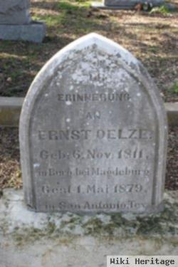 Ernest Oelze