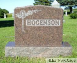 Alvi O Hogenson