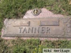 Janes Corbin "lum" Tanner, Jr