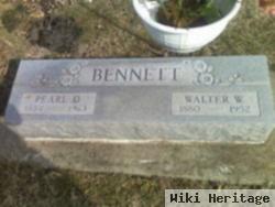 Walter W Bennett