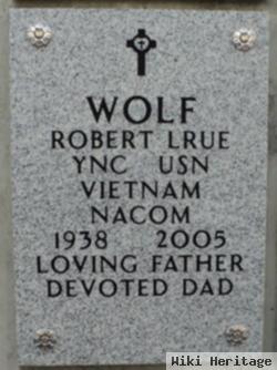 Robert Lrue Wolf