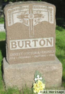 Victoria Pelky Burton