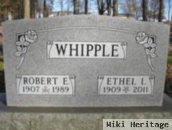 Robert Earl Whipple