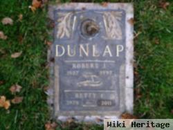 Robert J Dunlap