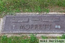 Doris L Moffett