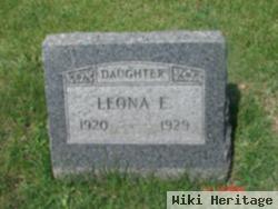 Leona E Lueck