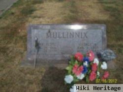 Vera Floto Mullinnix