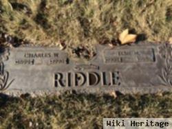 Elsie M Riddle