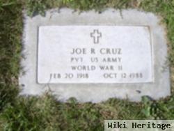 Joe R Cruz