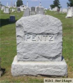 Christopher Pentz