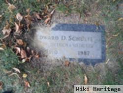 Edward D Schulte