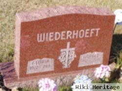 Gloria I Wiederhoeft