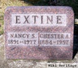 Nancy Extine