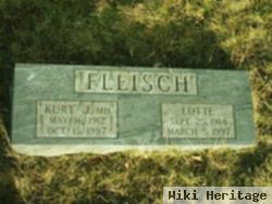 Dr Kurt J Fleisch