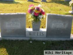 Curtis L Willis