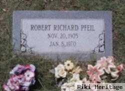 Robert Richard Pfeil