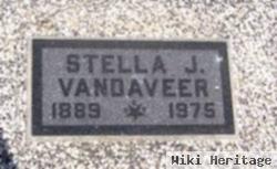 Stella J Vandaveer