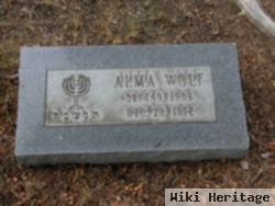 Alma Wolf