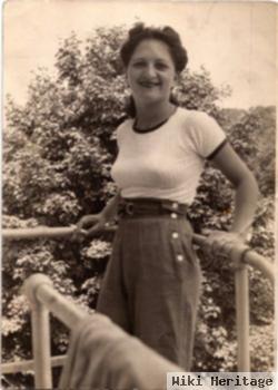 Margaret Alma "marge" Gluck Wagner