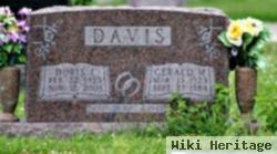 Doris I Davis