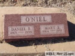 Daniel E. O'niel