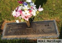 Mary E Mullinax