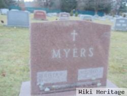 Oliver R Myers, Jr