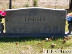 Jerry Thomas Lindsey