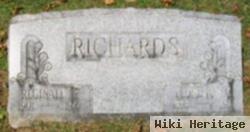 Reginald L Richards