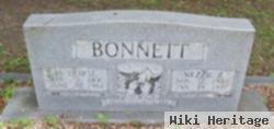 Nezzie R Bonnett