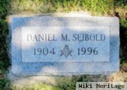 Daniel M Seibold