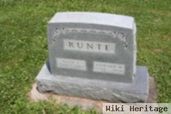 Ruth L Palmer Runte