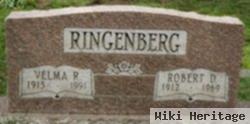 Robert D Ringenberg