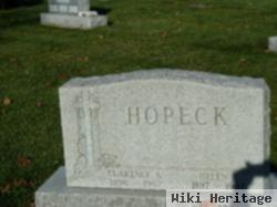 Helen E Hopeck