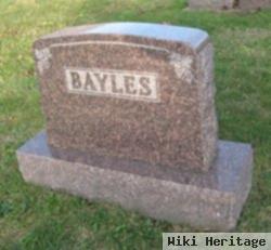 Salo R Bayles