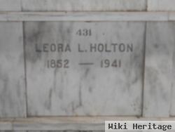 Leora L Holton