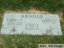 Robert D Arnold