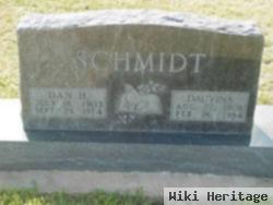 Dauvina Smith Schmidt