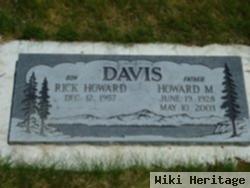 Howard M Davis