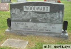 Woodie R Woodward