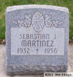 Sebastian J Martinez