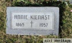 Annie Richter Kienast