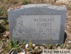 Maximiano Flores