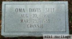 Oma Davis Self