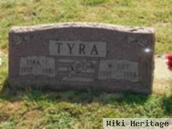 Lena I Tyra