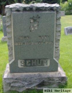 Mary Schum