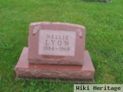 Nellie Lyon