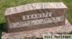 Sarah E Braniff