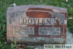 Dorothy M Doylen